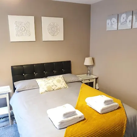 The Savile - Luxury Apartment Leeds - Your Next Stay Exterior photo