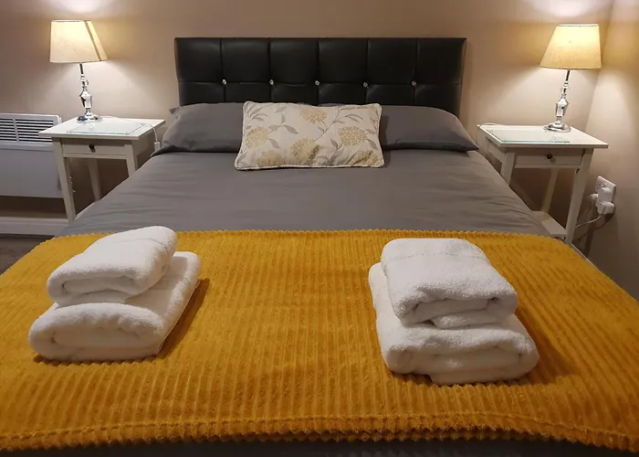 The Savile - Luxury Apartment Leeds - Your Next Stay
